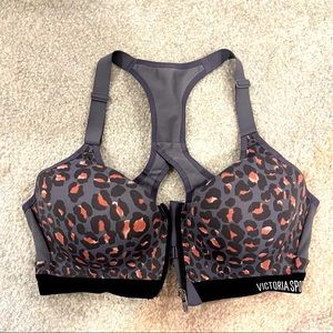 Victoria secret leopard print sports bra 36C EUC
